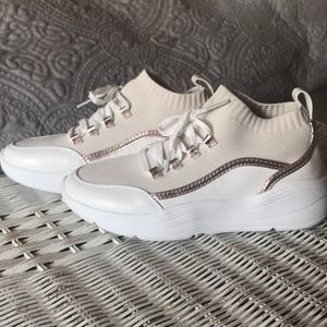 G by Guess white/eggshell, rose gold sneakers